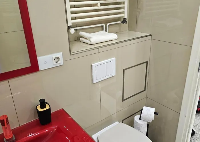 Luxury Paul Green, Private & Accessible Apartment